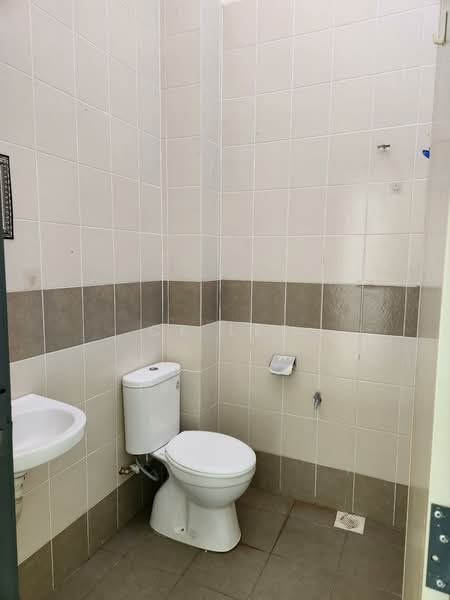 Kuala Klawang untuk Untuk Disewa - RM 2,500 /bulan, Apr 2026 - Bathroom - PropertyGuru.com.my