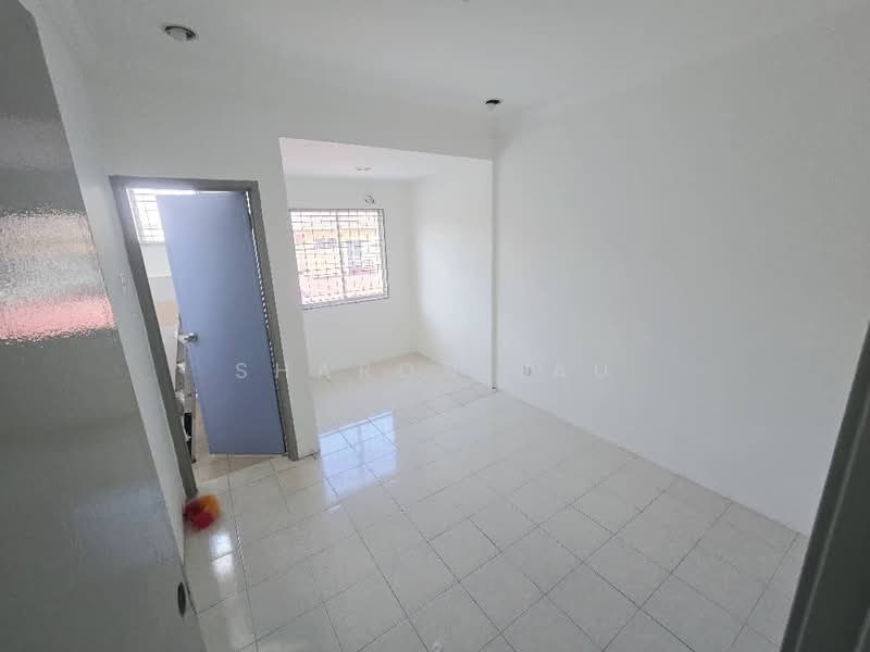 Rumah Teres 2 Tingkat untuk Disewa di Taman Sri Saujana (Kota Tinggi) - Sharon Lau - Interior - PropertyGuru.com.my