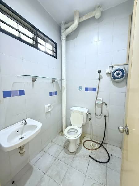 Taman Desa Tebrau untuk Untuk Dijual - RM 700,000, Apr 2026 - Bathroom - PropertyGuru.com.my
