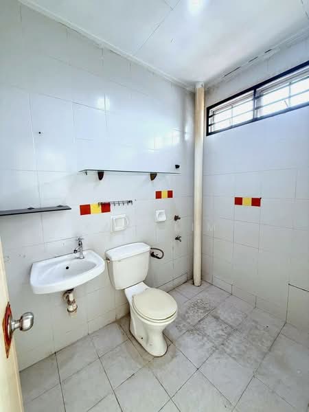 Taman Desa Tebrau untuk Untuk Dijual - RM 700,000, Apr 2026 - Bathroom - PropertyGuru.com.my