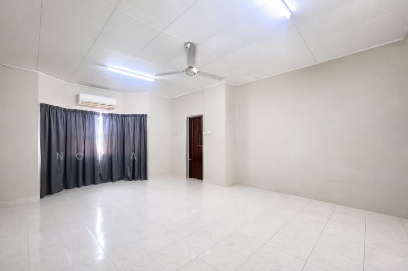 Fully Renovated Taman Bukit Ria Kajang untuk Untuk Dijual - RM 580,000, Apr 2026 - Living Room - PropertyGuru.com.my