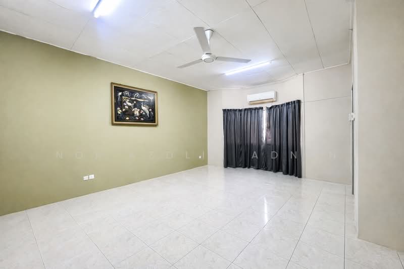 Fully Renovated Taman Bukit Ria Kajang untuk Untuk Dijual - RM 580,000, Apr 2026 - Living Room - PropertyGuru.com.my