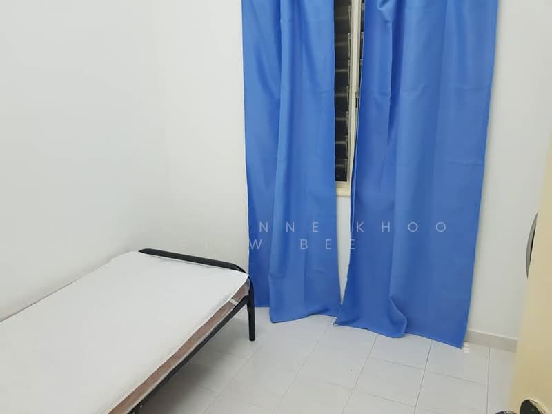 Flat for Rent at Sri Begonia - Sally Anne Khoo Siew bee - Bedroom - PropertyGuru.com.my