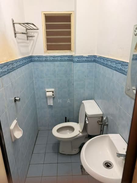 Apartment Selasih untuk Untuk Disewa - RM 1,200 /bulan, Apr 2026 - Bathroom - PropertyGuru.com.my