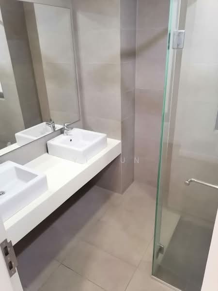 Kondominium untuk Disewa di Vivo Residential Suites - Yi Jun - Bathroom - PropertyGuru.com.my