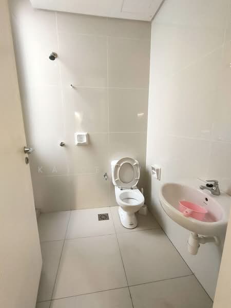 Rumah Teres 4 Tingkat untuk Disewa di Iskandar Puteri (Nusajaya) (Johor) - Kayden Voon - Bathroom - PropertyGuru.com.my