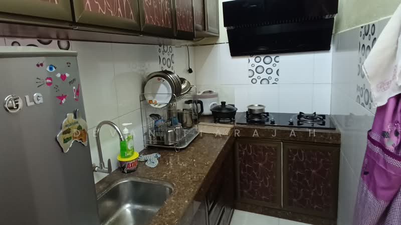 3-storey Terraced House for Sale in Taman Sri Sinar (Segambut) - Devan Tiarajah - Kitchen - PropertyGuru.com.my