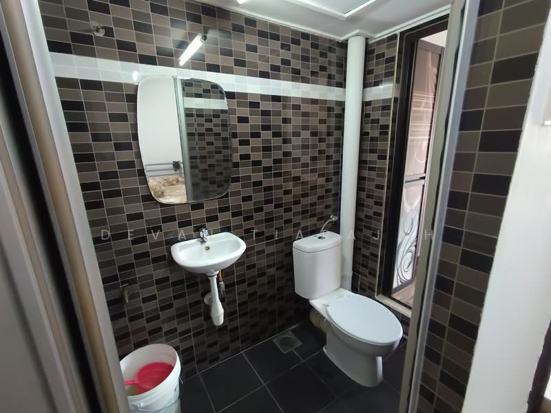 3-storey Terraced House for Sale in Taman Sri Sinar (Segambut) - Devan Tiarajah - Bathroom - PropertyGuru.com.my