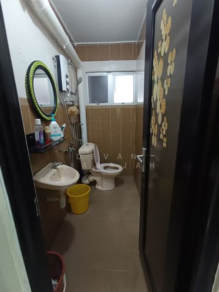 3-storey Terraced House for Sale in Taman Sri Sinar (Segambut) - Devan Tiarajah - Bathroom - PropertyGuru.com.my