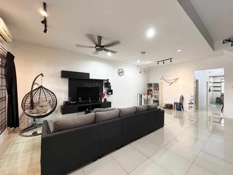 Perak Jaya Renovated 2 Storey Terrace 20x74' untuk Untuk Dijual - RM 480,000, Apr 2026 - Living Room - PropertyGuru.com.my
