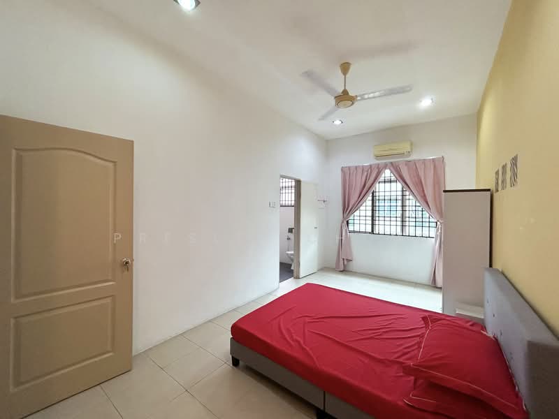 Perak Jaya Renovated 2 Storey Terrace 20x74' untuk Untuk Dijual - RM 480,000, Apr 2026 - Bedroom 2 - PropertyGuru.com.my