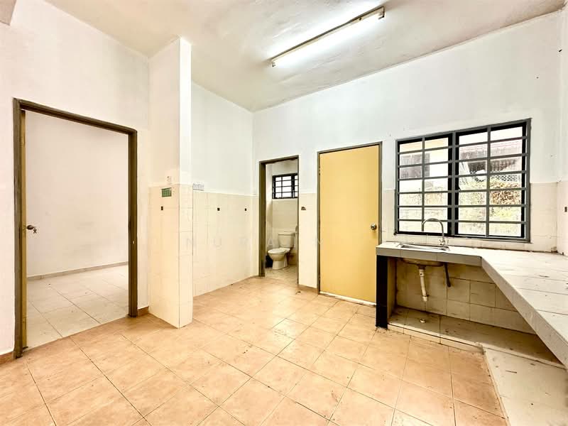 Saujana Utama 3 untuk Untuk Dijual - RM 425,000, Apr 2026 - Kitchen - PropertyGuru.com.my