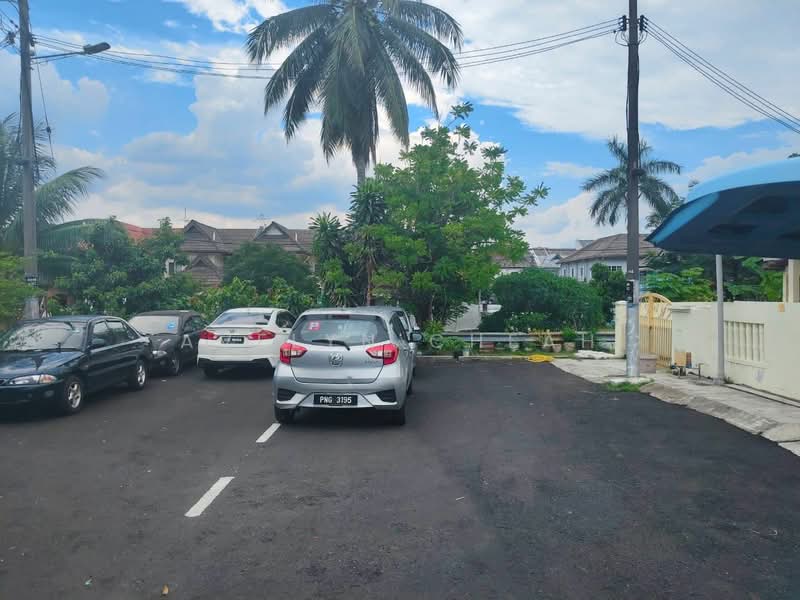 1-storey Terraced House for Sale in Bandar Kinrara Seksyen 1 (Bandar Kinrara) - Avelyn Cheah - Exterior - PropertyGuru.com.my