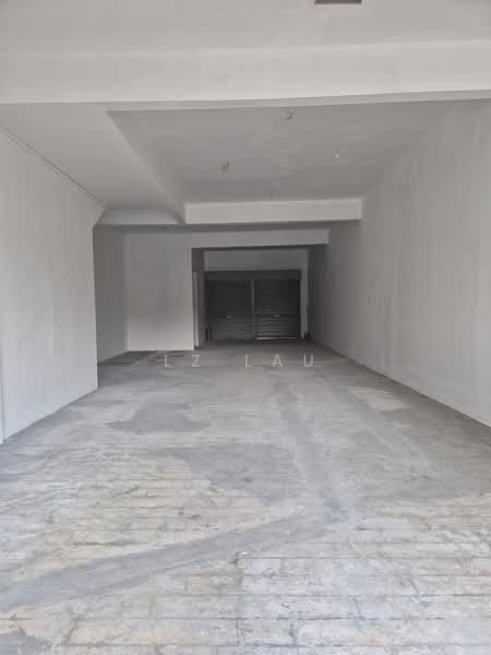 mutiara rini @3 storey shop - 1