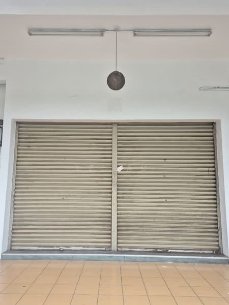 mutiara rini @3 storey shop - 3