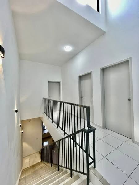 Rumah Teres untuk Disewa di Eco Grandeur (Puncak Alam) - Hasniza Ibrahim - Corridor - PropertyGuru.com.my