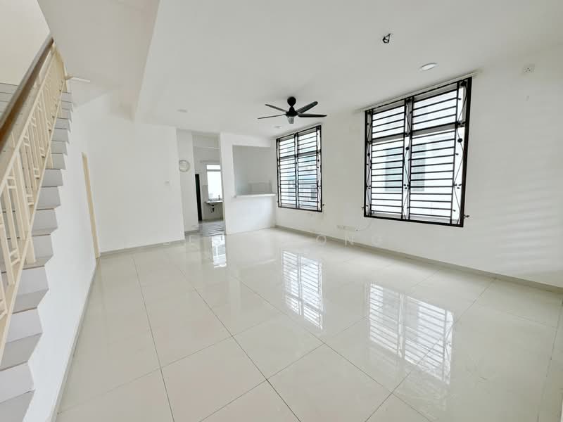 Maya height untuk Untuk Disewa - RM 1,600 /bulan, Apr 2026 - Living Room - PropertyGuru.com.my