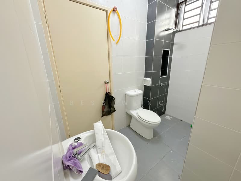 Maya height untuk Untuk Disewa - RM 1,600 /bulan, Apr 2026 - Bathroom - PropertyGuru.com.my