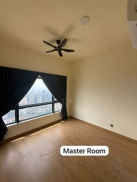 Servis Apartment untuk Disewa di The Era @ Duta North - Annie Ng - Master Bedroom - PropertyGuru.com.my