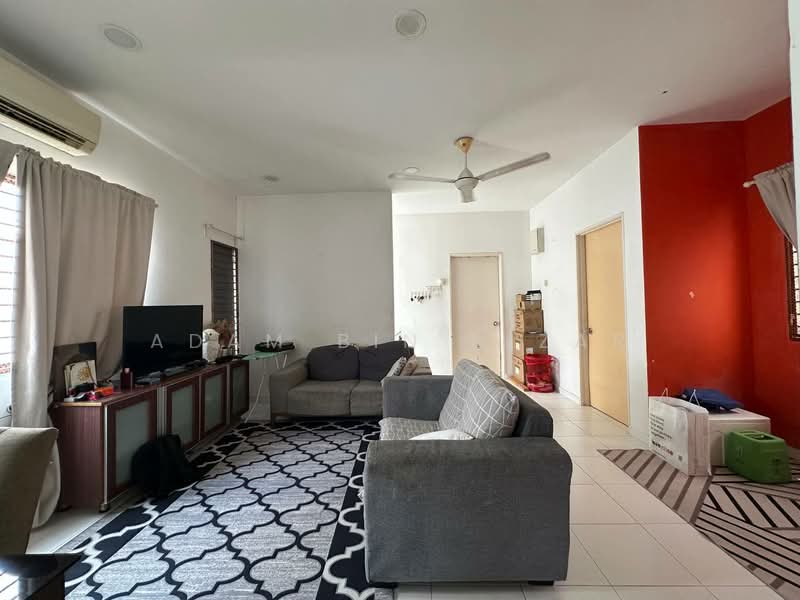 Townhouse for Sale in Taman Putra Perdana (Puchong) - Adam Bin Nizar - Living Room - PropertyGuru.com.my