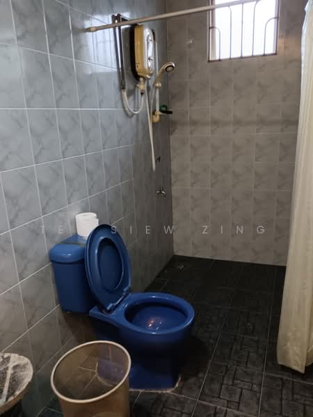 Terraced House for Rent in Bandar Kinrara Seksyen 5 (Bandar Kinrara) - Tey Siew Zing - Bathroom - PropertyGuru.com.my