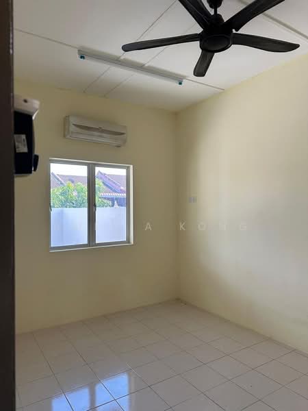 Rumah Teres 1 Tingkat untuk Disewa di Bandar Seri Botani (Simpang Pulai) - Amelia Kong - Interior - PropertyGuru.com.my