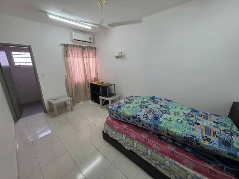2-storey Terraced House for Rent in Saujana Rawang (Rawang) - Lucy Chow - Bedroom - PropertyGuru.com.my