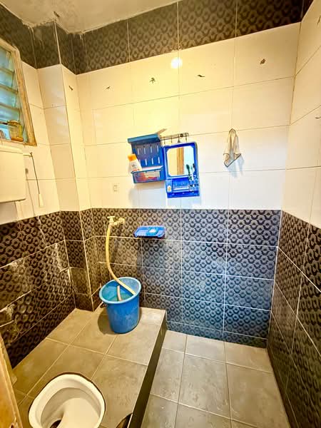 2-storey Terraced House for Sale in Bandar Rinching Seksyen 1 (Semenyih) - Adam Bin Nizar - Bathroom - PropertyGuru.com.my