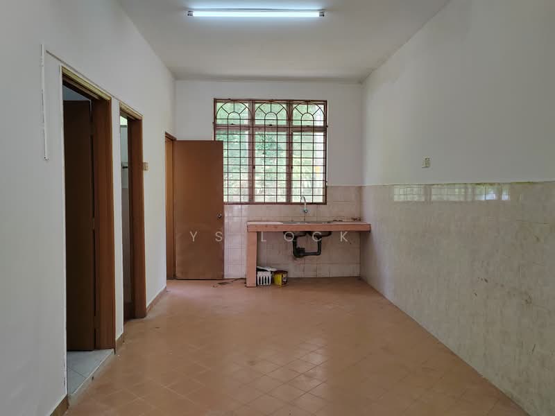 Rumah Teres 2 Tingkat untuk Dijual di Taman Seremban Jaya (Rantau) - YS Lock - Kitchen - PropertyGuru.com.my