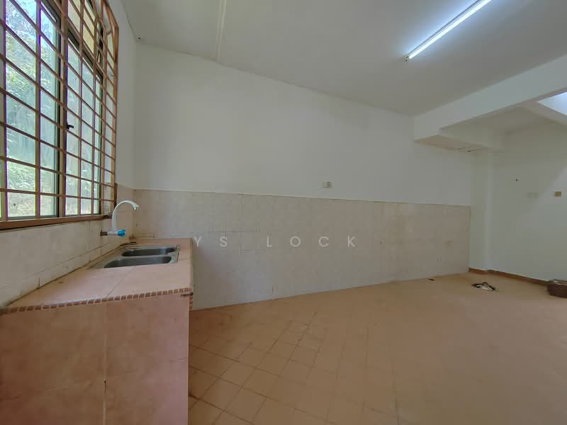 Rumah Teres 2 Tingkat untuk Dijual di Taman Seremban Jaya (Rantau) - YS Lock - Kitchen - PropertyGuru.com.my