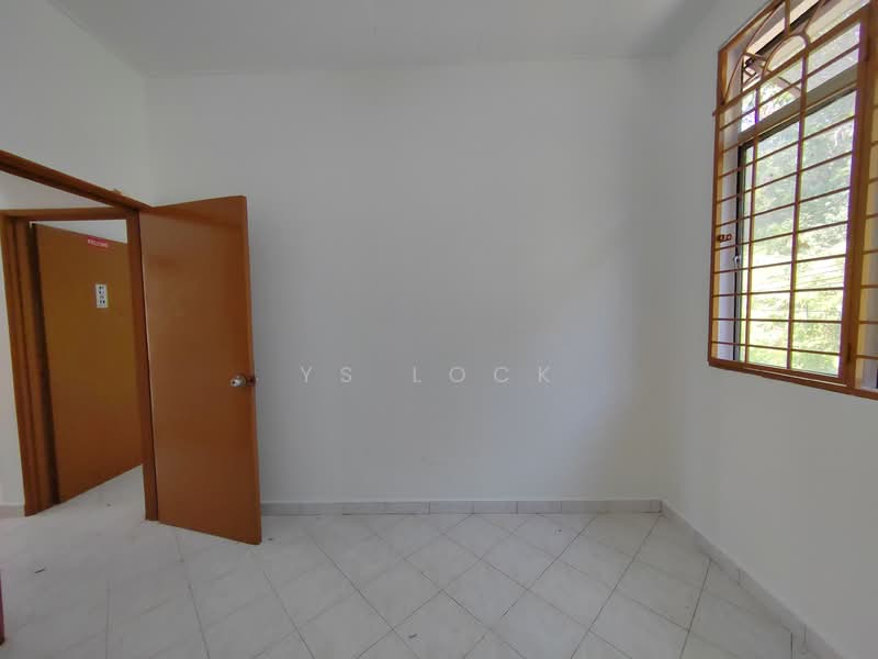Rumah Teres 2 Tingkat untuk Dijual di Taman Seremban Jaya (Rantau) - YS Lock - Interior - PropertyGuru.com.my