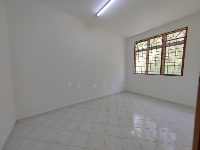 Rumah Teres 2 Tingkat untuk Dijual di Taman Seremban Jaya (Rantau) - YS Lock - Interior - PropertyGuru.com.my