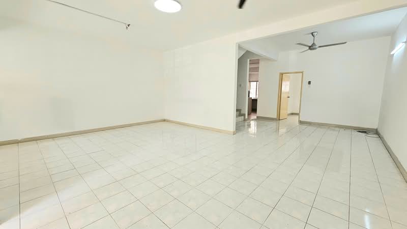 Bandar Bukit Puchong 2 untuk Untuk Dijual - RM 699,000, Apr 2026 - Living Room - PropertyGuru.com.my
