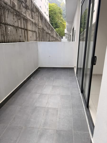 2.5-storey Terraced House for Sale in Damansara Perdana (Selangor) - Javen Low - Balcony - PropertyGuru.com.my