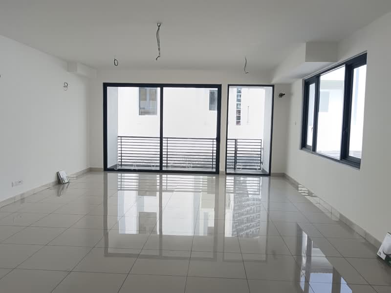 2.5-storey Terraced House for Sale in Damansara Perdana (Selangor) - Javen Low - Balcony - PropertyGuru.com.my