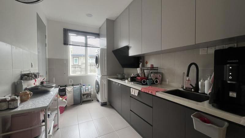 Rumah Teres 2-Tingkat untuk Dijual di Taman Semanja (Kajang) - Dlynie Ooi - Kitchen - PropertyGuru.com.my