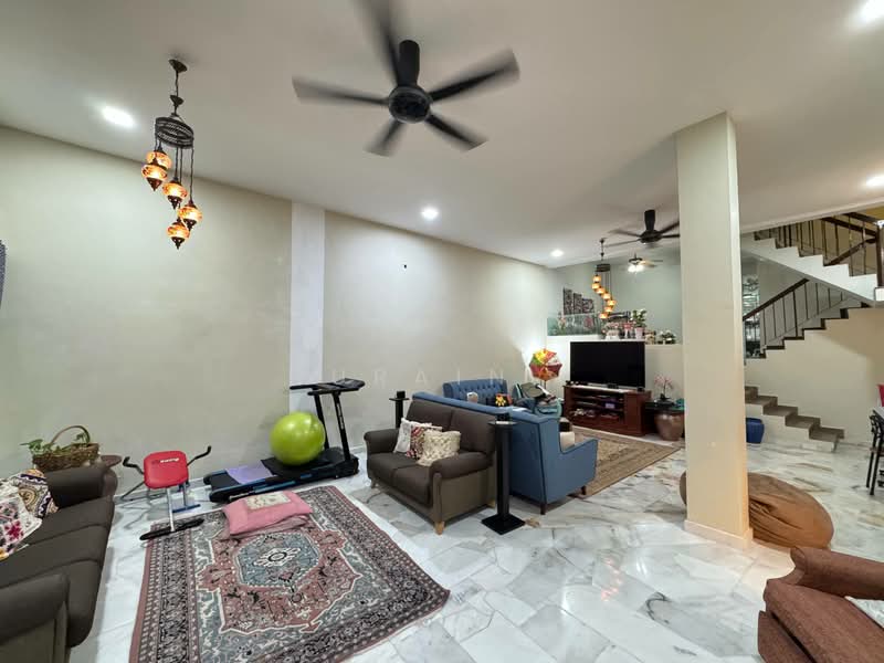 2.5-storey Terraced House for Sale in Ampang Jaya (Ampang) - Nurain . - Living Room - PropertyGuru.com.my