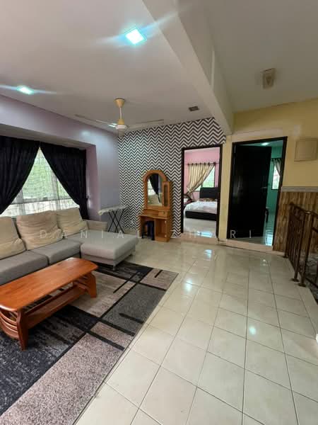 Crescentia Park untuk Untuk Dijual - RM 495,000, Apr 2026 - Living Room - PropertyGuru.com.my