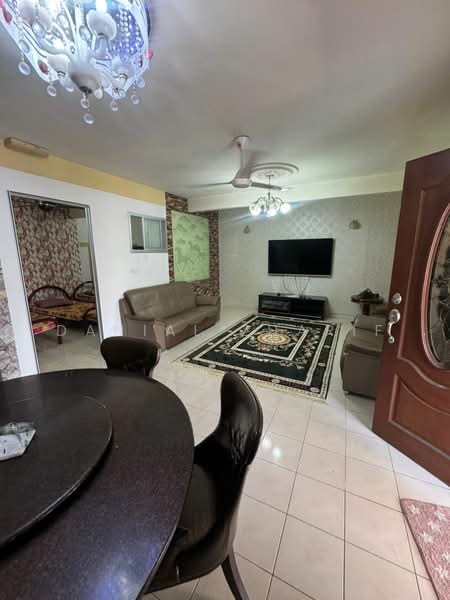 Crescentia Park untuk Untuk Dijual - RM 495,000, Apr 2026 - Living Room - PropertyGuru.com.my