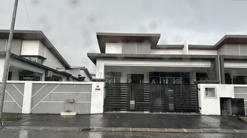 Semi-Detached House for Rent in Ipoh (Perak) - Mandy Phang - Exterior - PropertyGuru.com.my