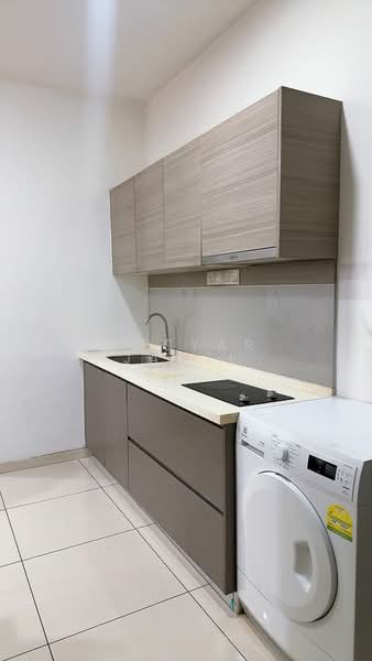 Emira Residence untuk Untuk Disewa - RM 1,450 /bulan, Apr 2026 - Kitchen - PropertyGuru.com.my