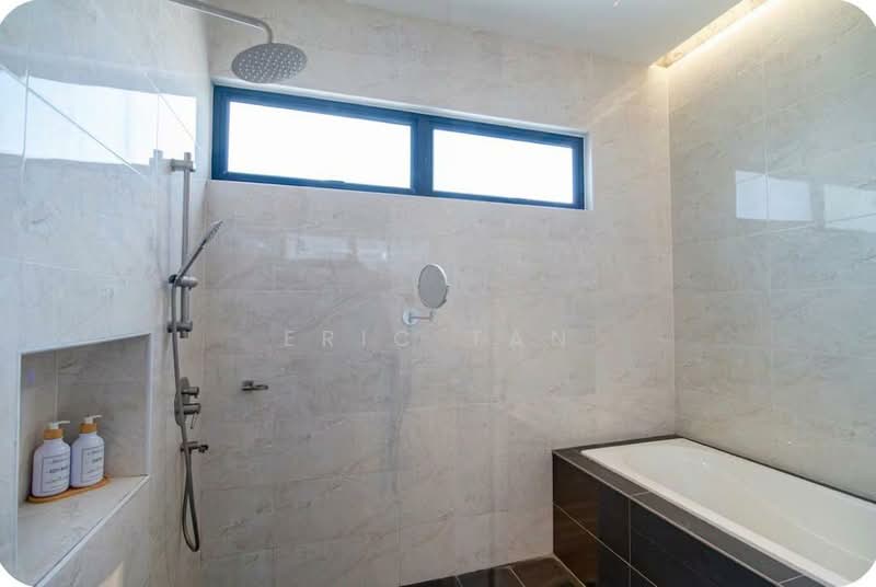 Semi-Detached House for Rent in Setia Tropika (Johor Bahru) - Eric Tan - Bathroom - PropertyGuru.com.my