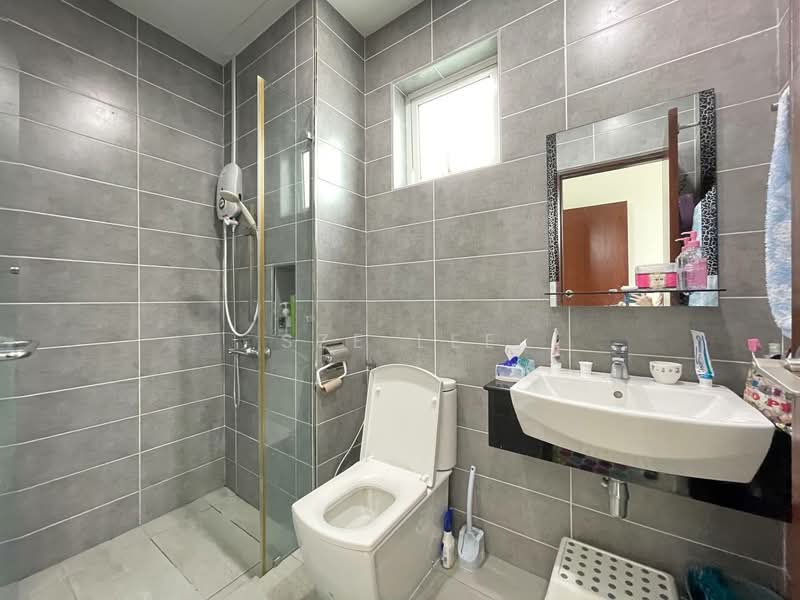 Service Residence for Sale at Paragon Residences @ Straits View - Sze Lee - Bathroom - PropertyGuru.com.my