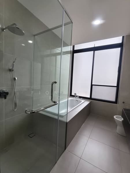 Aurora Resort Villas untuk Untuk Disewa - RM 7,800 /bulan, Apr 2026 - Bathroom - PropertyGuru.com.my