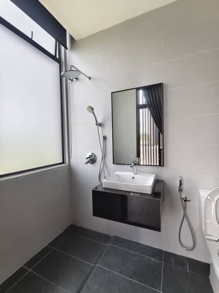 Aurora Resort Villas untuk Untuk Disewa - RM 7,800 /bulan, Apr 2026 - Bathroom - PropertyGuru.com.my
