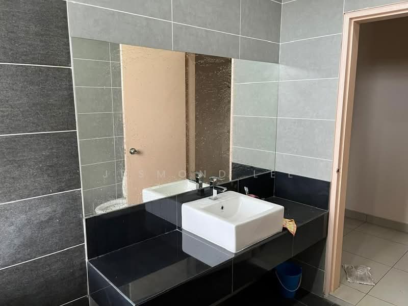 2-storey Terraced House for Sale in Johor Bahru (Johor) - Jesmond Lee - Bathroom - PropertyGuru.com.my