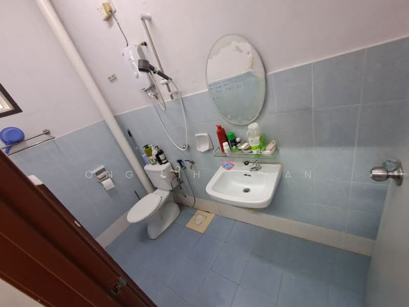 2-storey Terraced House for Sale in Taman Nusa Indah (Iskandar Puteri (Nusajaya)) - Ong Lih Shyan - Bathroom - PropertyGuru.com.my