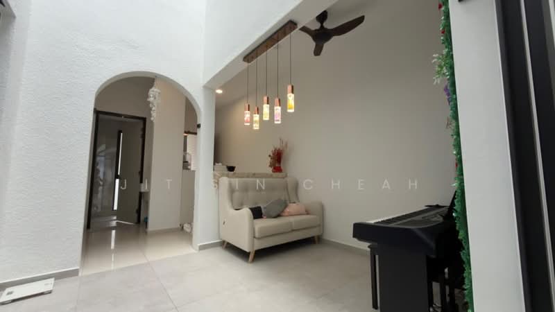 Emerald Residence Link House Type B untuk Untuk Dijual - RM 1,600,000, Apr 2026 - Living Room - PropertyGuru.com.my