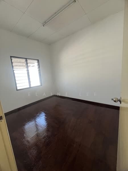 Rumah Teres 2-Tingkat untuk Dijual di Taman Lestari Putra (Seri Kembangan) - Elaine Lee - Interior - PropertyGuru.com.my