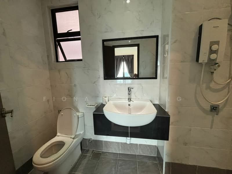 Sky Breeze Service Apartment untuk Untuk Disewa - RM 3,000 /bulan, Apr 2026 - Bathroom - PropertyGuru.com.my